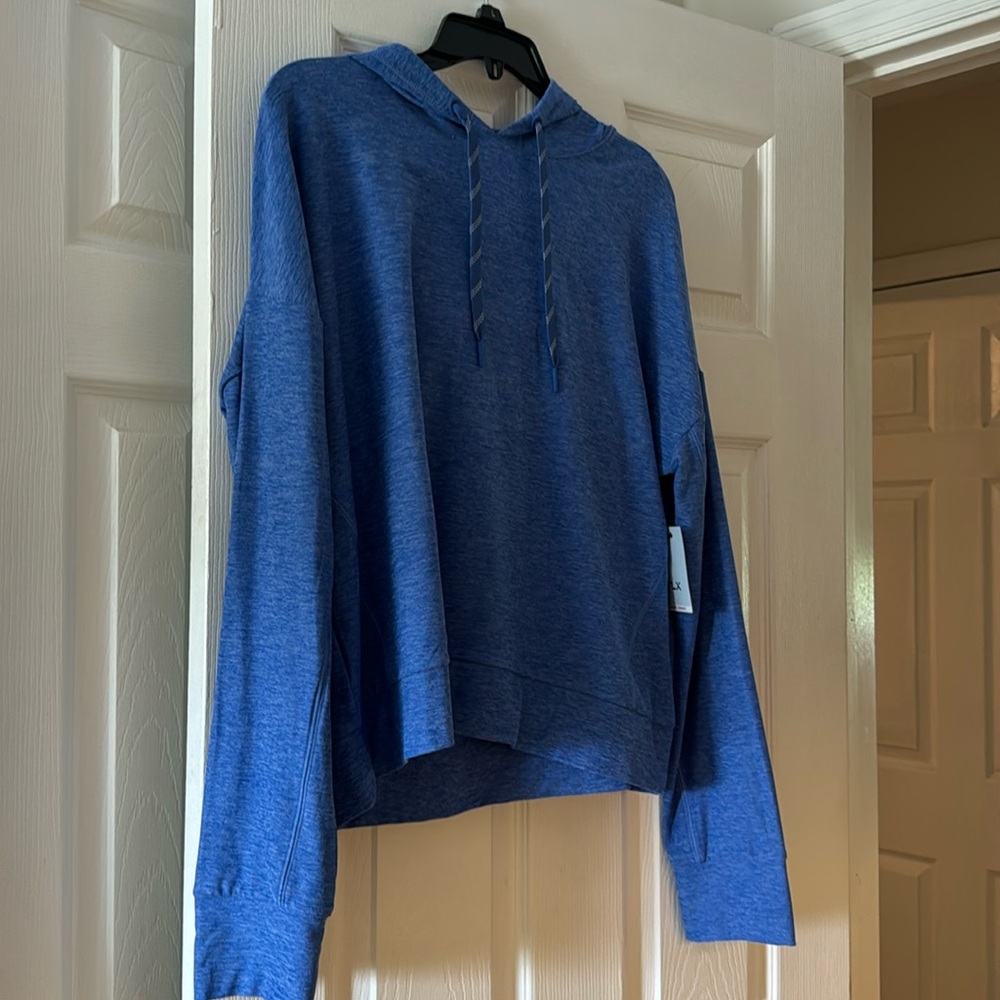 FLX Travel Leisure Cropped Hoodie